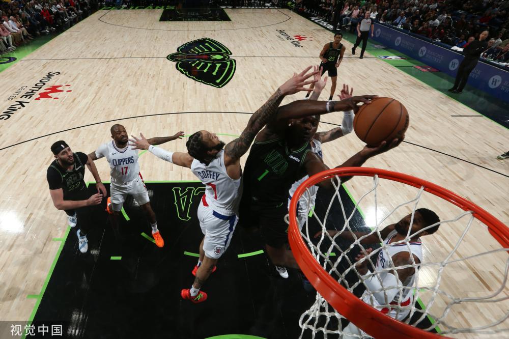 自由式滑雪 自由式滑雪